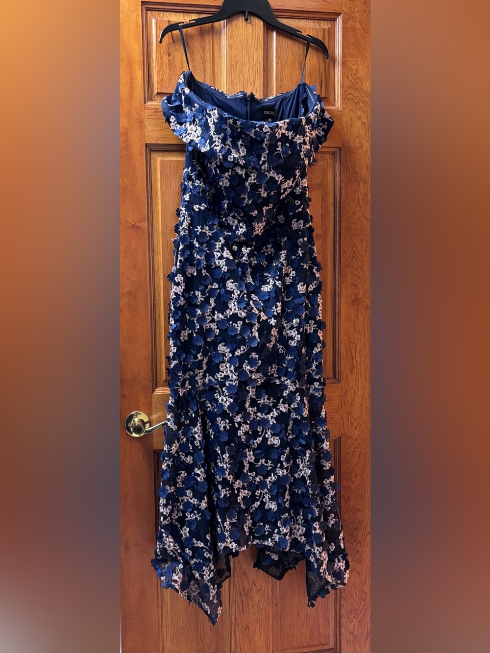 Xscape Women's Midi Raised Flower Off-The-Shoulder flounce gown dress Sz 10 - Picture 3 of 3